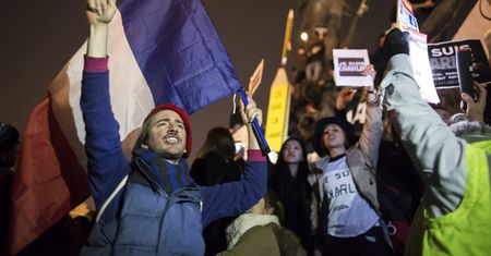 Demonstracje we Francji. Historyczny dzień - blisko 4 miliony ludzi na ulicach