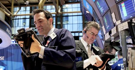 Na Wall Street niepewność. Mimo dymisji szefa FBI rekord Nasdaq