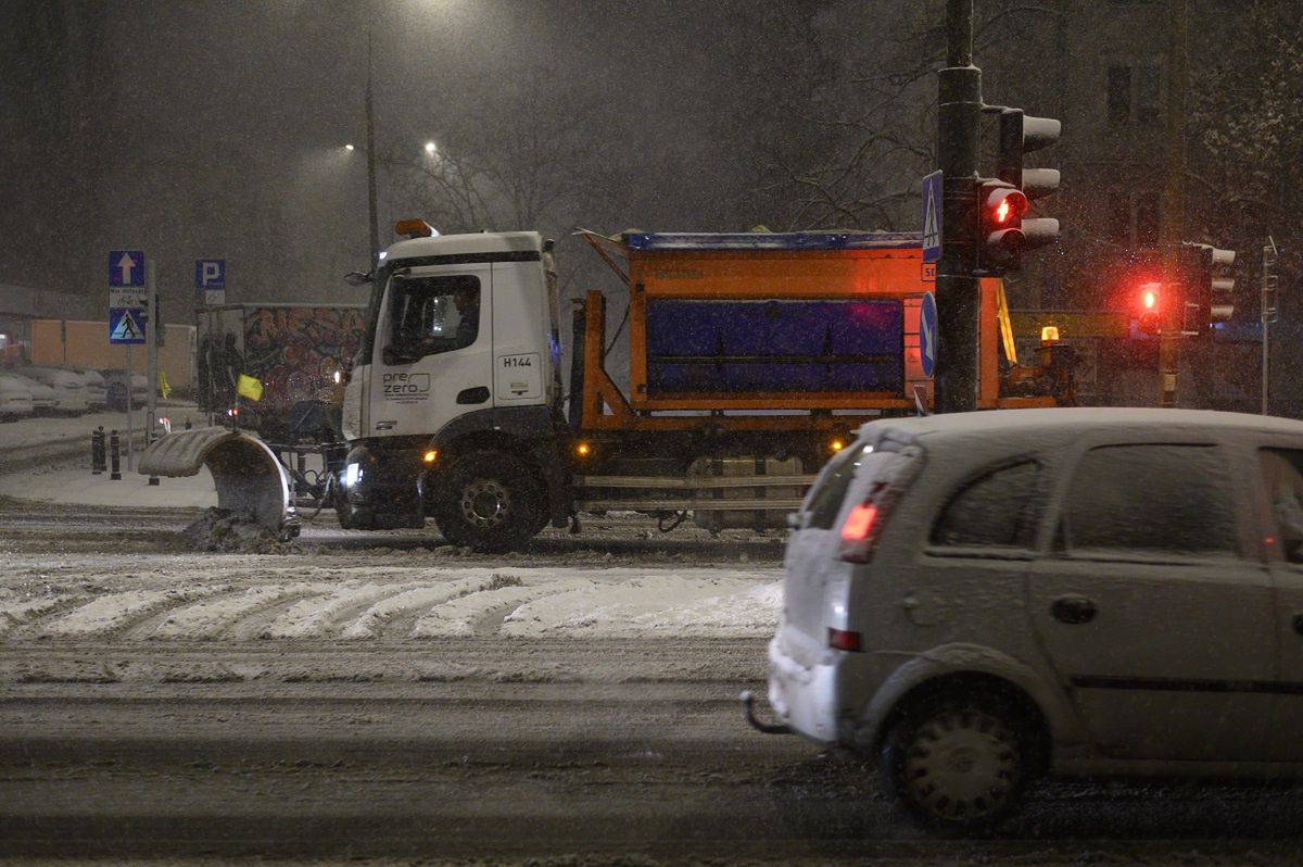 Zima nie odpuści w Polsce. Mróz, śnieg i odwilże