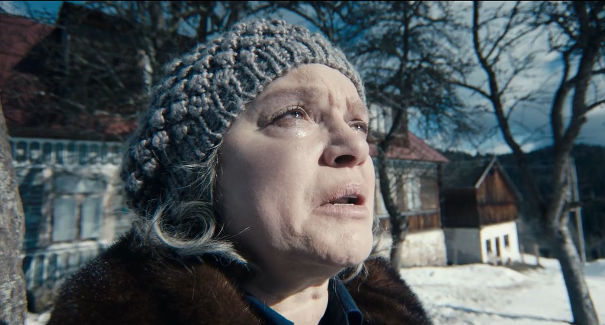 Katarzyna Figura w roli głowy rodziny w filmie "Chrzciny"