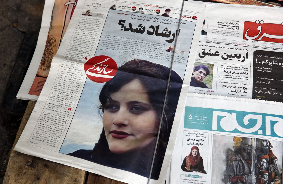 В Ірані поліцейські вбили 22-річну дівчину