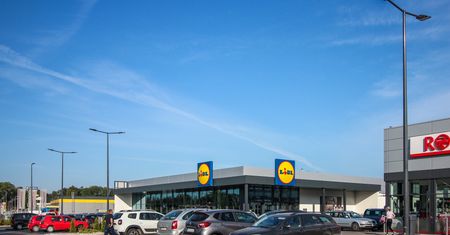 Samochód z Lidla. Niemieccy dealerzy zgłaszają sprzeciw