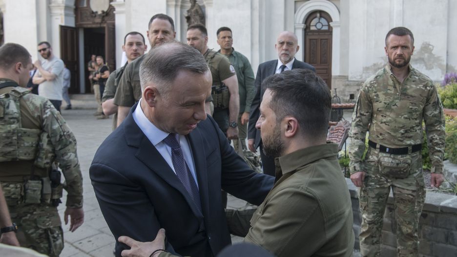 Pogorszenie relacji Polska-Ukraina w czasie kampanii wyborczej do polskiego parlamentu zauważył japoński dziennik 