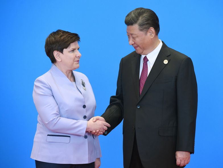 Przewodniczący ChRL Xi Jinping i premier Beata Szydło