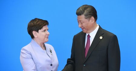 Polska poważnym partnerem Chin? Jesteśmy furtką, nie bramą, a skuteczniejsi są Węgrzy i Czesi