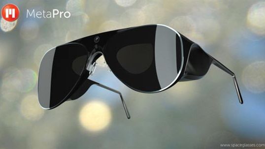 Niesamowite okulary, które przeniosą cię w świat "Raportu mniejszości", już w przedsprzedaży 1