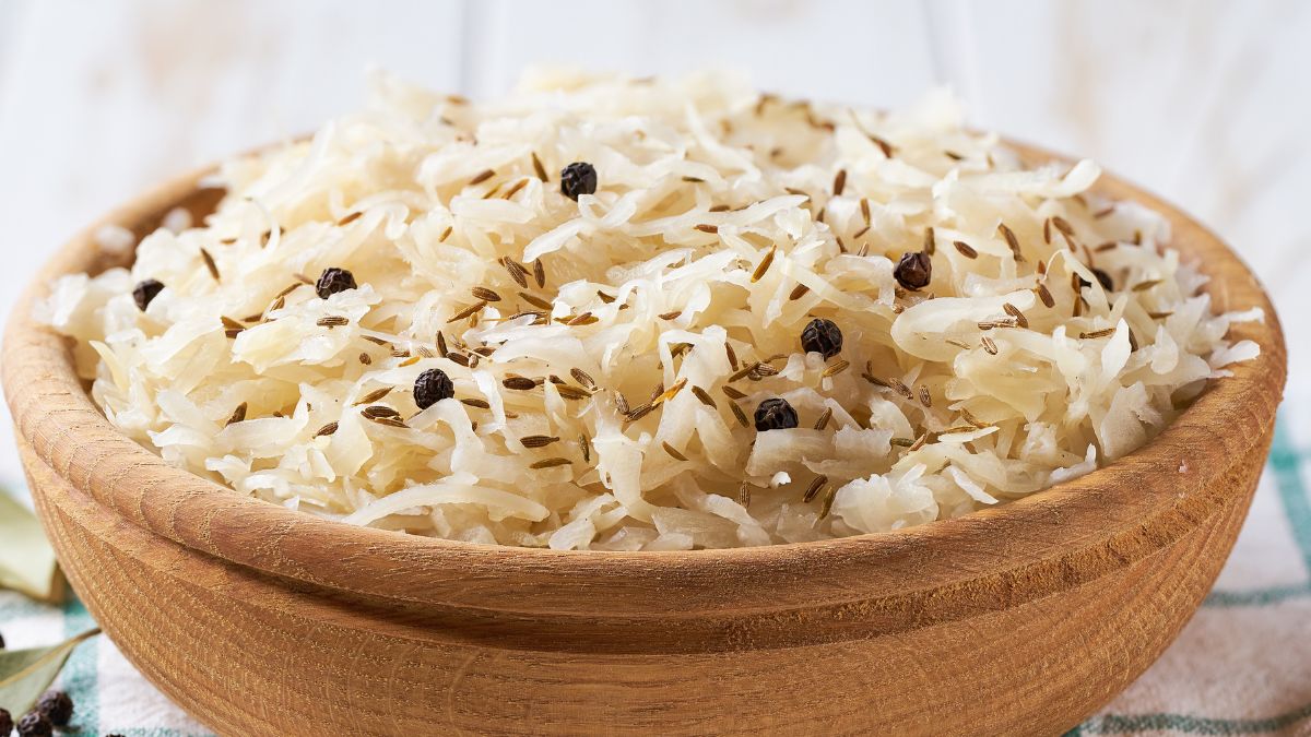 Surówka z kiszonej kapusty - Pyszności