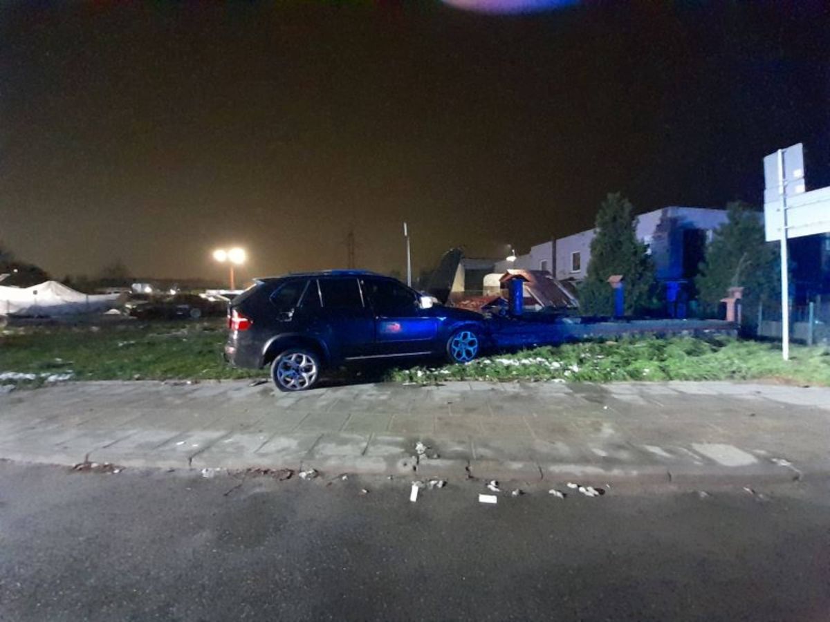 Tragiczny wypadek w Gdyni. Nie żyje 19-latka, kierowca BMW był pijany