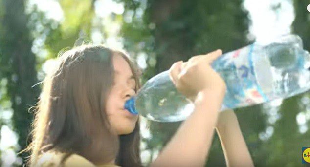 Lidl w nowej kampanii podkreśla, że „mniej plastiku to więcej na radość z życia” (wideo)