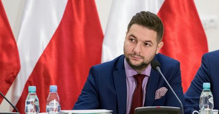 "Kompletne bzdury". Jaki ostro dementuje doniesienia mediów