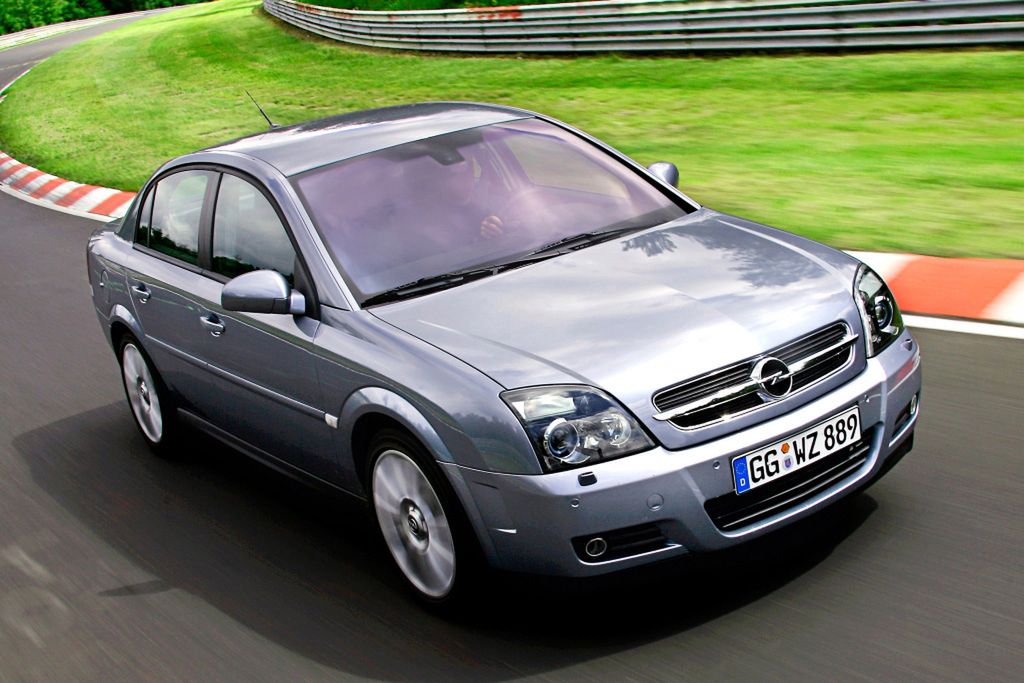 Opel Vectra C przed facelifitingiem