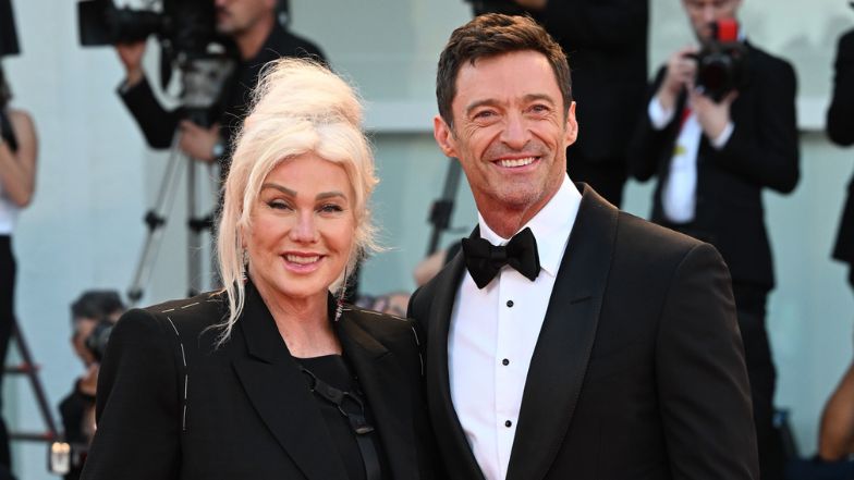 Hugh Jackman całuje żonę na Festiwalu Filmowym w Wenecji