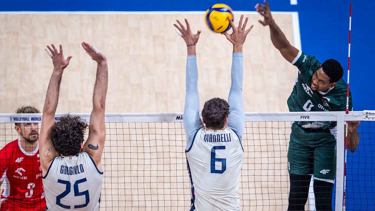 Materiały prasowe / Volleyball World / Na zdjęciu: Wilfredo Leon w meczu Polska - Włochy