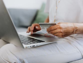 Tytułujesz tak przelewy? Adwokat ostrzega przed konsekwencjami