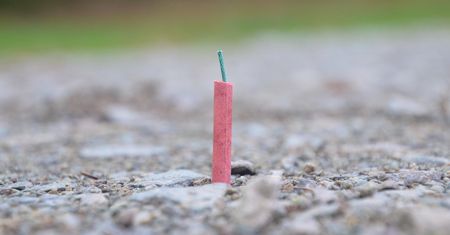 Niebezpieczne wyzwanie 11-latka. Połknął petardy, trafił do szpitala