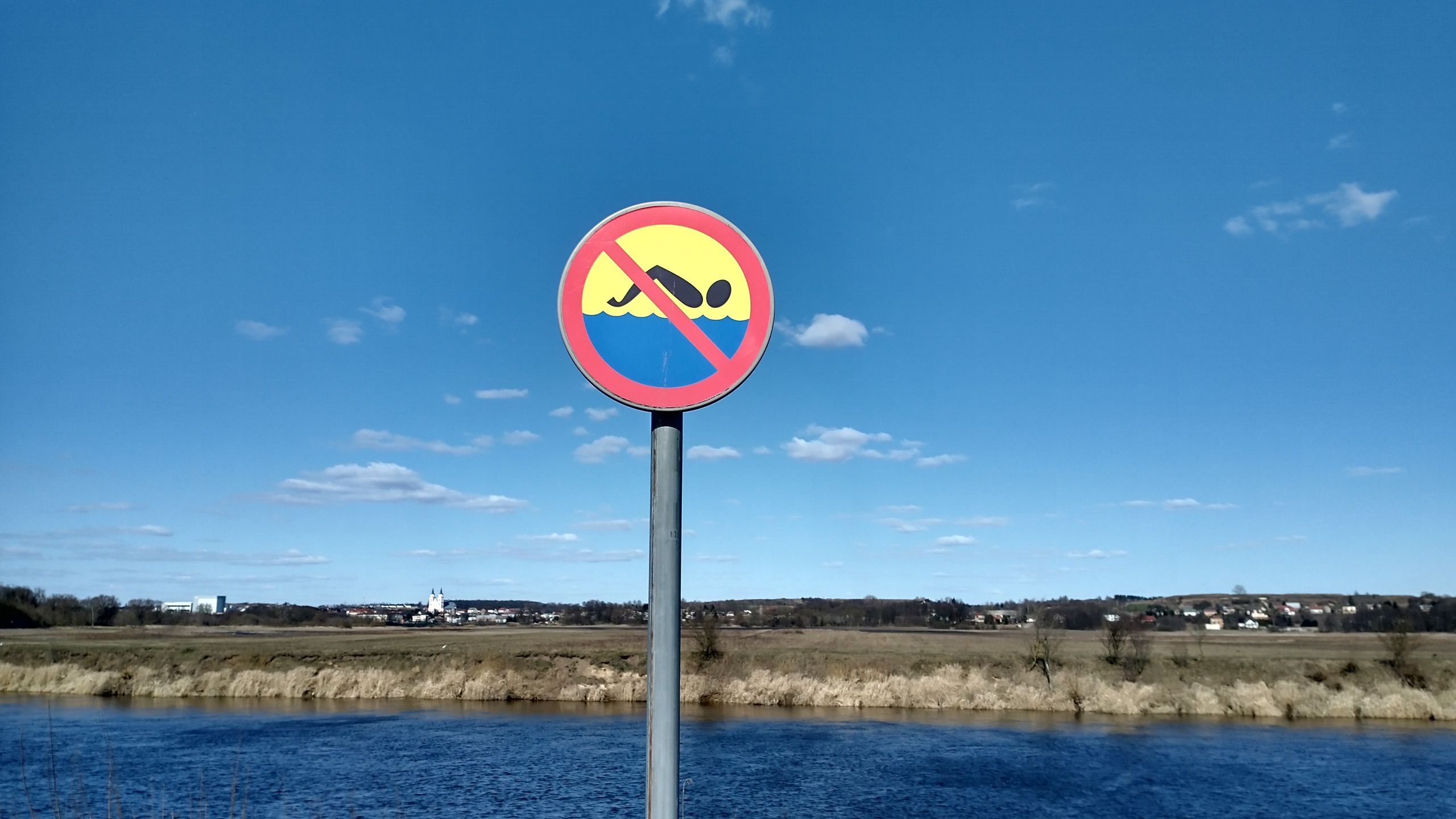 Motorola Moto G8 Power: test telefonu z dużą baterią za 1000 zł 32