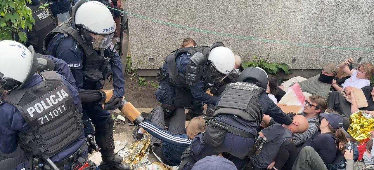 Kuria sprzedała działki. Kolejna eksmisja. Dantejskie sceny w Poznaniu