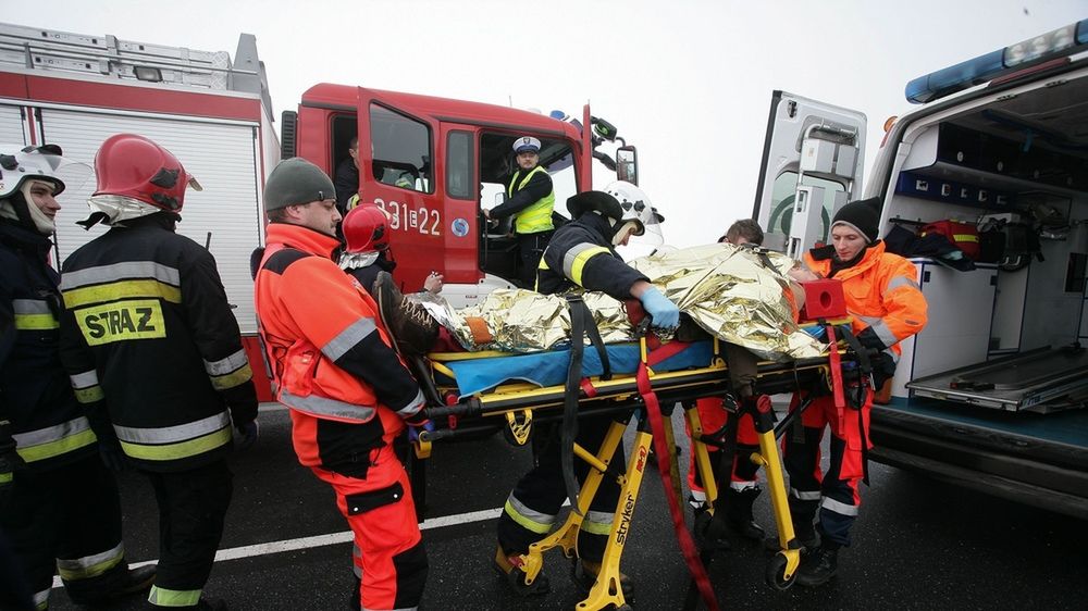 Bliscy ofiar wypadków, którzy zostali sparaliżowani i wymagają całodziennej opieki, będą mogli domagać się zadośćuczynienia