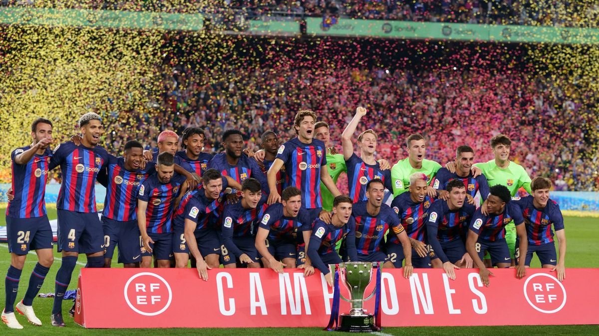Zdjęcie okładkowe artykułu: Getty Images / Adria Puig/Anadolu Agency / Na zdjęciu: radość piłkarzy FC Barcelony