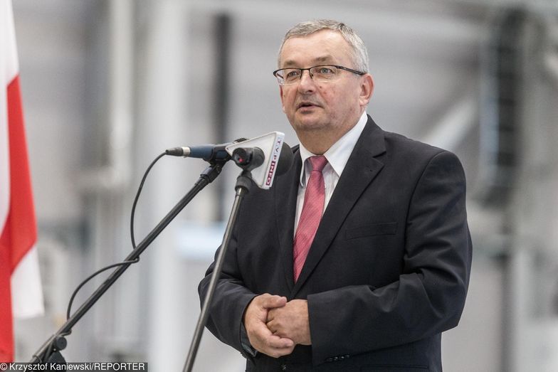 Minister infrastruktury Andrzej Adamczyk obiecuje, że do 2025 PiS rozprawi się z problemami mieszkaniowymi