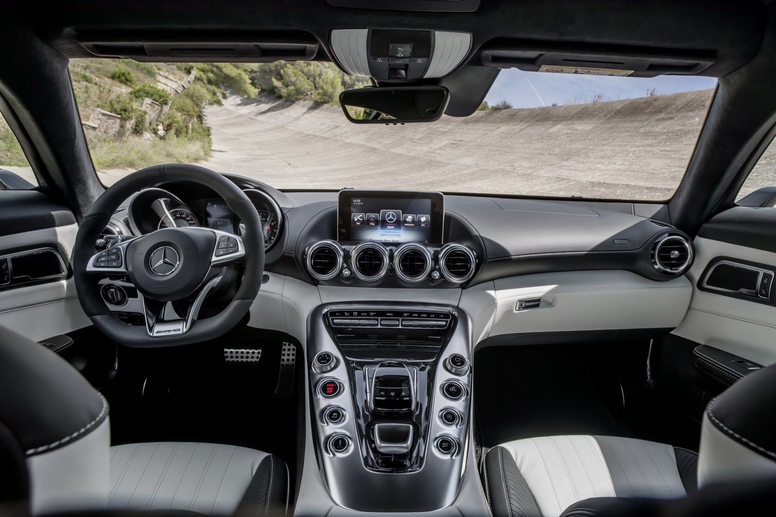 Mercedes-AMG GT na ponad 180 zdjęciach! 60