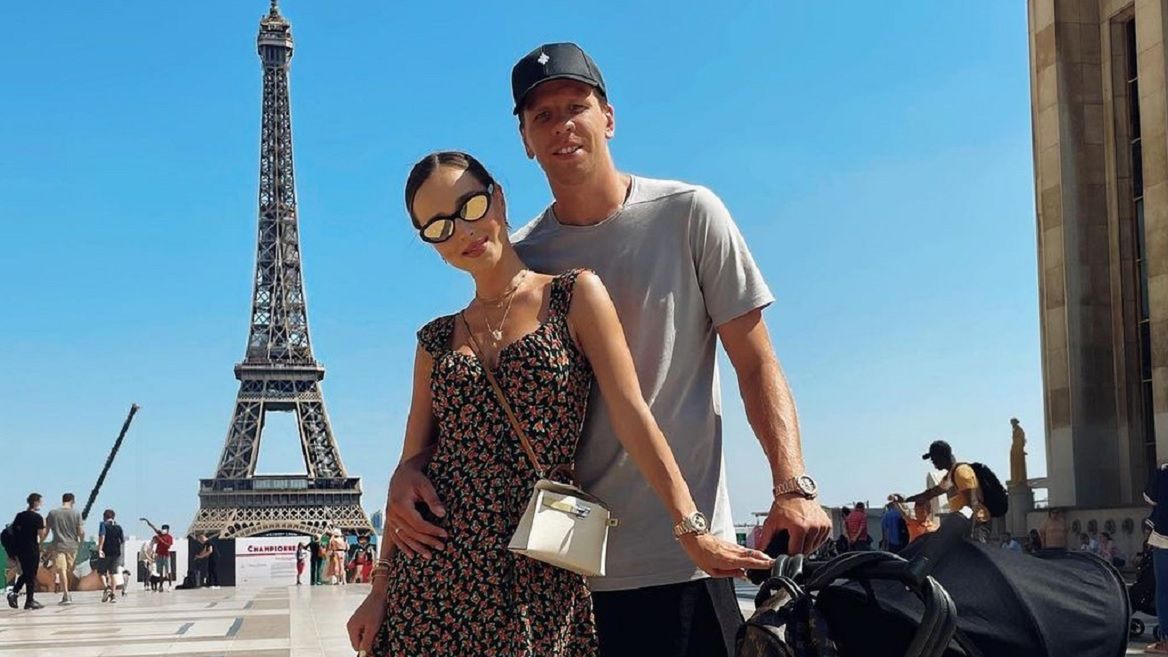 Zdjęcie okładkowe artykułu: Instagram /  / Na zdjęciu: Wojciech Szczęsny z żoną