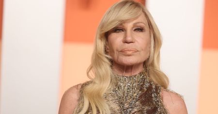 Donatella Versace odchodzi z modowego giganta. To koniec pewnej epoki
