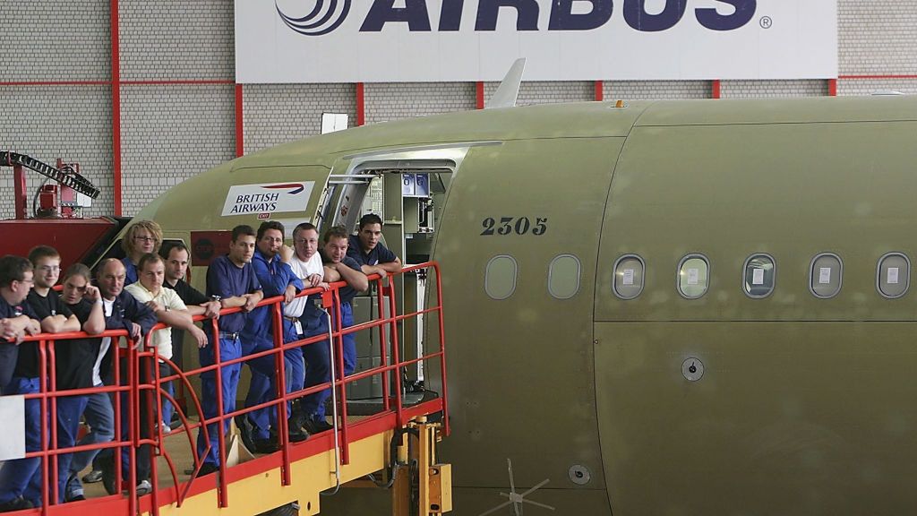 Kryzys wywołany przez koronawirusa uderza w Airbusa, gdyż zmniejszyło się zapotrzebowanie na samoloty.