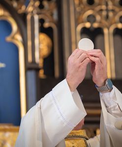 Brudna gra KEP. Jak biskupi pozbawili Kościół wiarygodności [OPINIA]