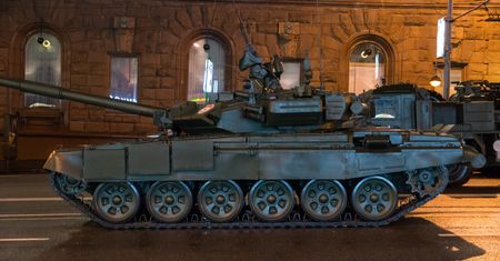 Generał NATO ostrzega przed Rosją. "Odzyskuje zdolności bojowe"