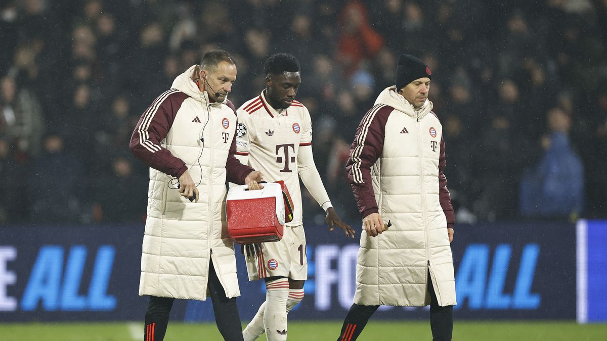 Getty Images / MAURICE VAN STEEN / Na zdjęciu: Alphonso Davies nie zagra przez ponad miesiąc