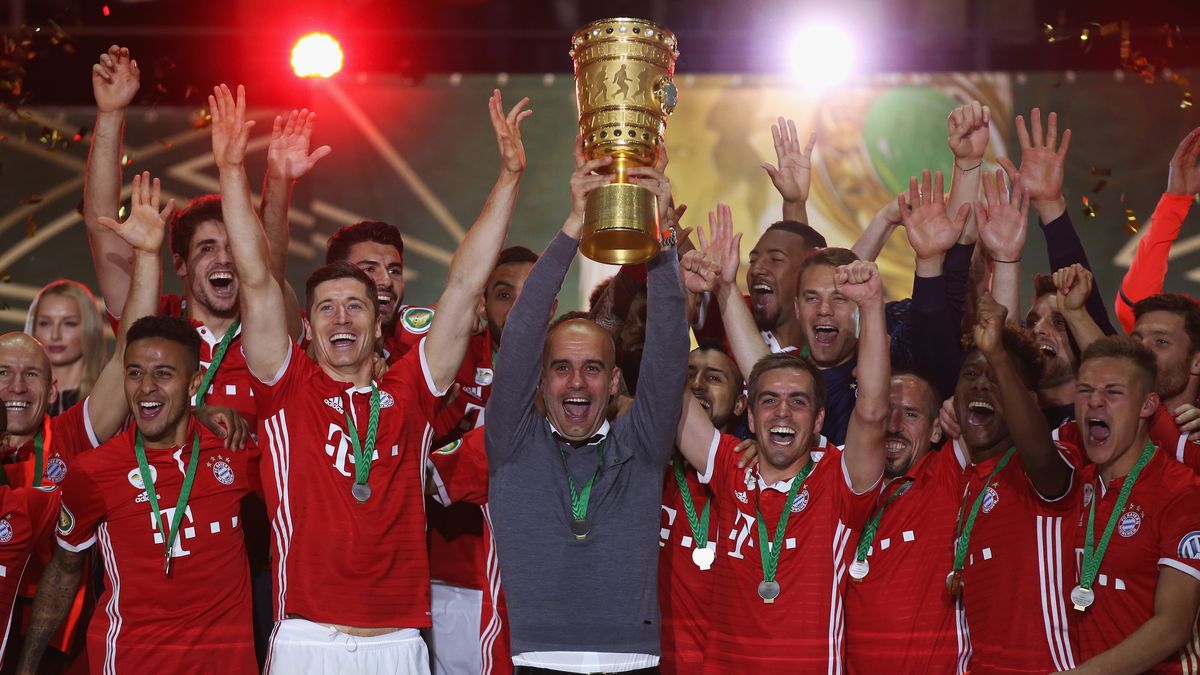 Zdjęcie okładkowe artykułu: Getty Images / Lars Baron/Bongarts / Guardiola w Bayernie zdobył wiele trofeów