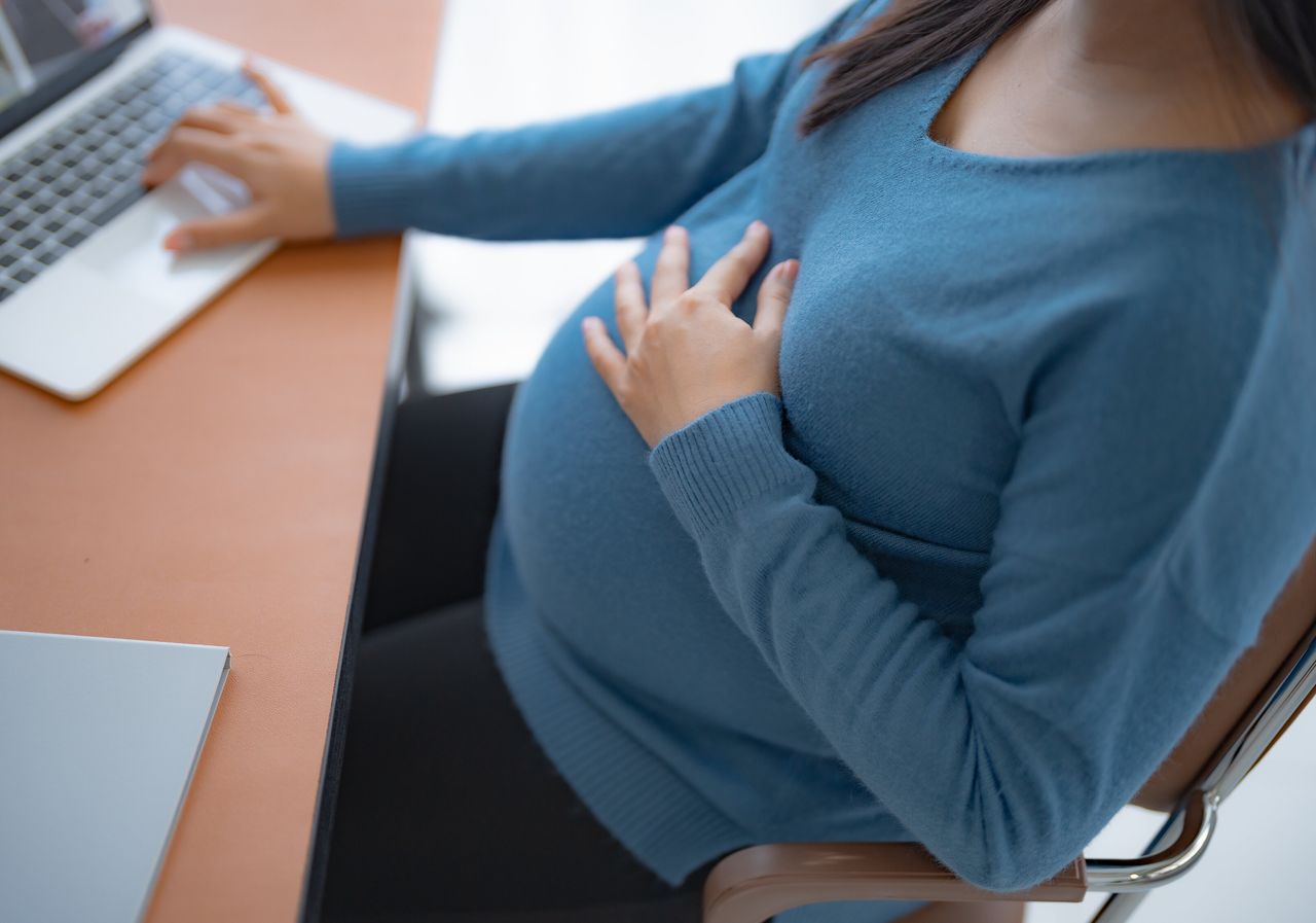 To ochrona dla kobiet w ciąży. ZUS jednak często kontroluje ten zasiłek