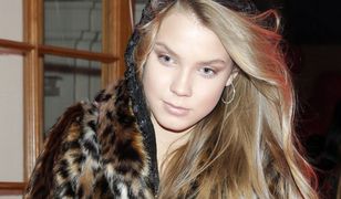 Naturalna Iga Lis wspomina wakacje. Taka uroda nie potrzebuje makijażu