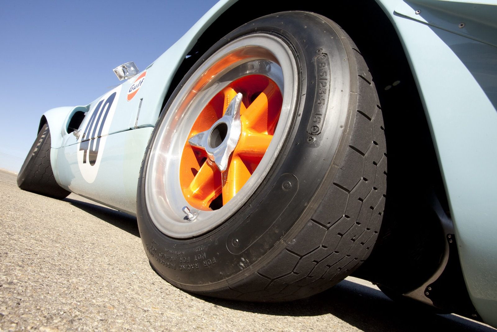 Ford GT40 Gulf/Mirage Lightweight z filmu z McQueenem [galeria] 28