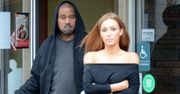 Kanye West i Bianca Censori wybrali się na randkę. Ukochana rapera nie zawiodła i na ulicy pokazała pośladki (FOTO)
