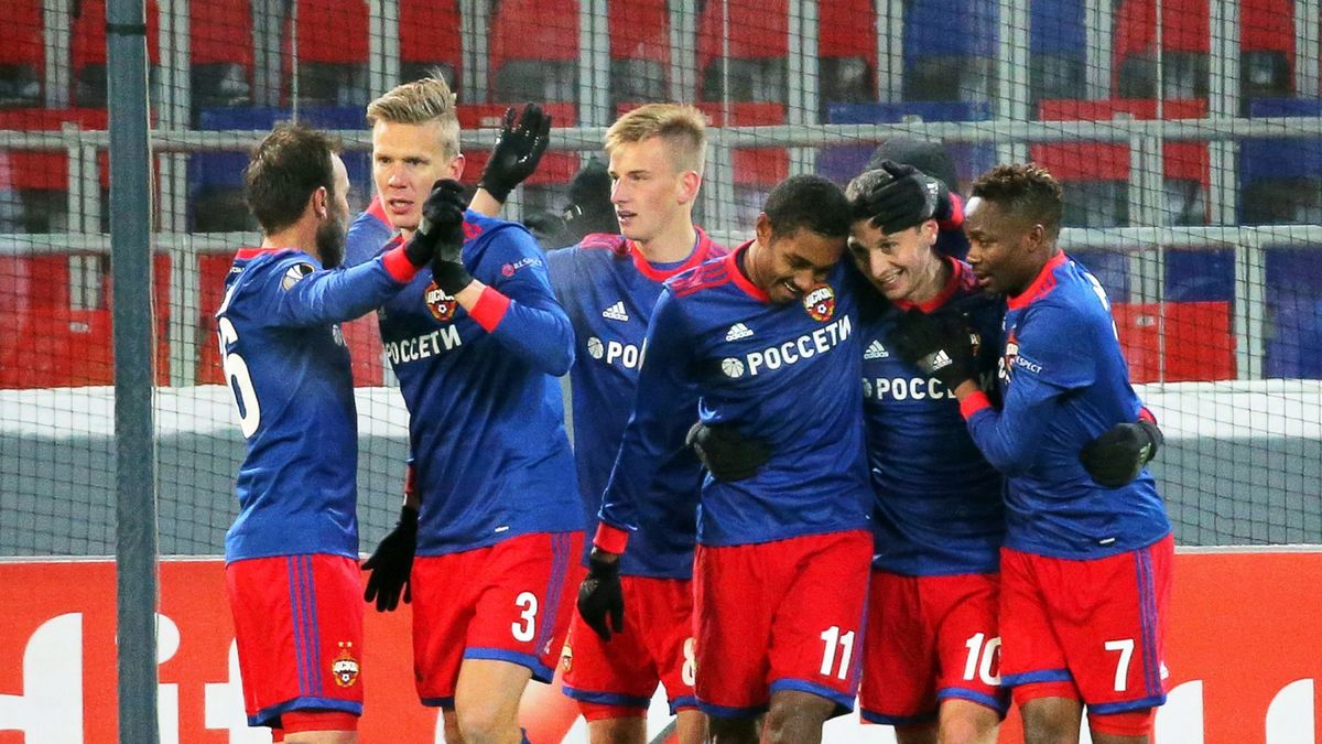 PAP/EPA / EPA/MAXIM SHIPENKOV / Na zdjęciu: radość piłkarzy CSKA Moskwa