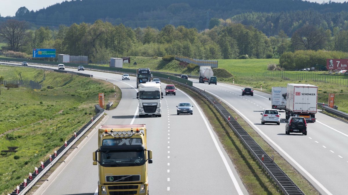 Polska musi zwiększyć sieć płatnych dróg dla samochodów ciężarowych