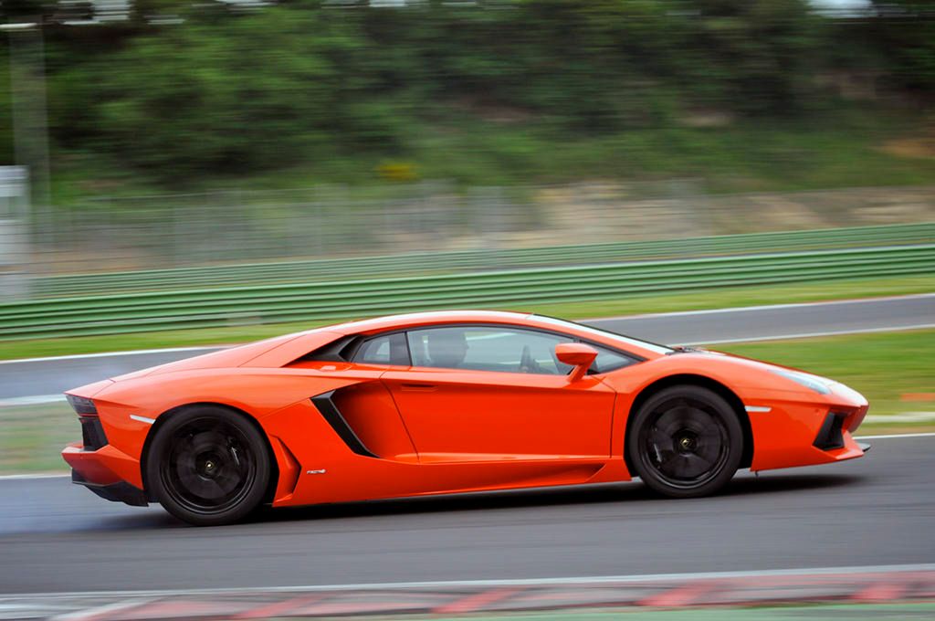 Lamborghini Aventador