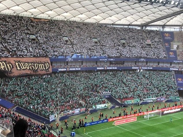 Coraz więcej kibiców Lechii na trybunach
