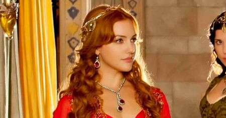 "Wspaniałe stulecie": Meryem Uzerli już nie zobaczymy na ekranie! Jak wygląda nowa serialowa Hurrem?