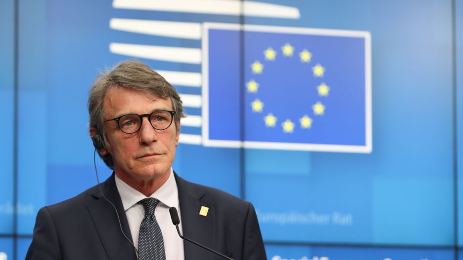 Parlament Europejski pozywa Komisję Europejską. Chodzi o mechanizm warunkowości. Na zdjęciu David Sassoli, przewodniczący Parlamentu Europejskiego 