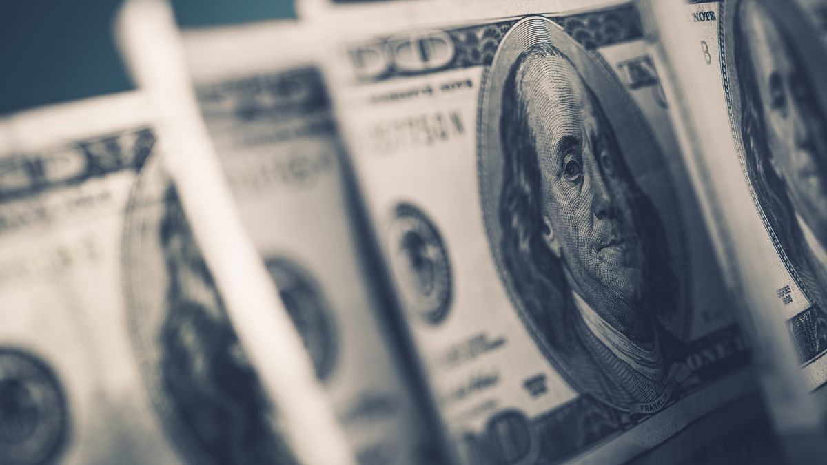 Rekordowo niski kurs dolara. Zbiega się w czasie z sytuacją na B