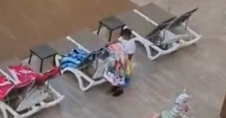 Przykry finał walki o leżaki. Nagranie turystki z Teneryfy