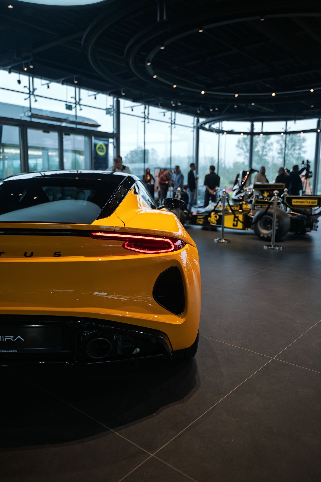 Otwarcie salonu Lotus Warszawa