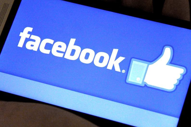 Facebook ponownie na zakupach, przejmuje Moves, aplikację do fitnessu