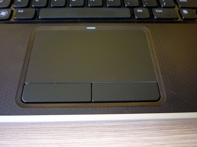 Dell Inspiron 15R Special Edition (7520) - touchpad