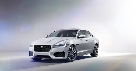 Oficjalna premiera Jaguara XF (2016)