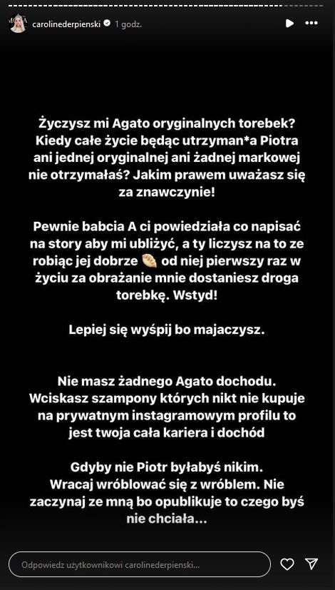 Caroline Derpienski uderza w Agatę Rubik