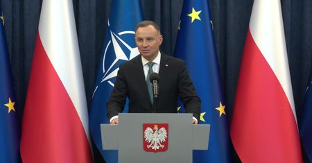 Prezydent: Oprócz męstwa Ukraińców tylko pomoc Zachodu potrafi zmienić armię rosyjską z atakującej w cofającą się